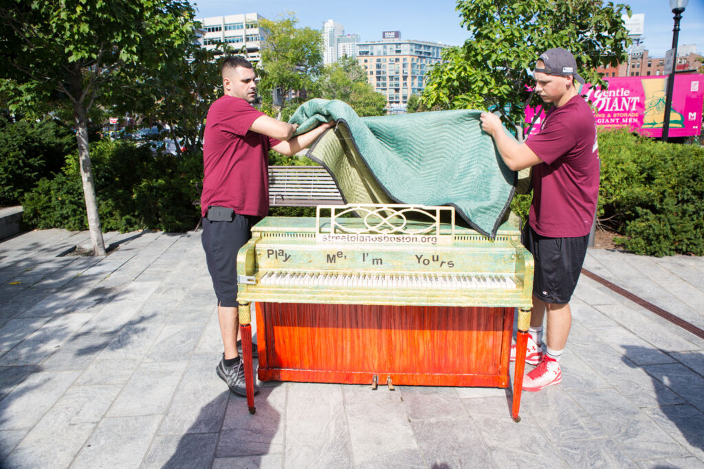 The Benefits of Hiring Professional Piano Movers